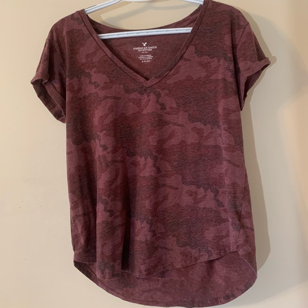 American Eagle V-Neck Shirt